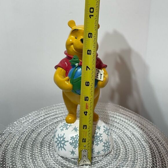 Disney Winnie The Pooh Resin Christmas Figure NWT - Picture 3 of 9